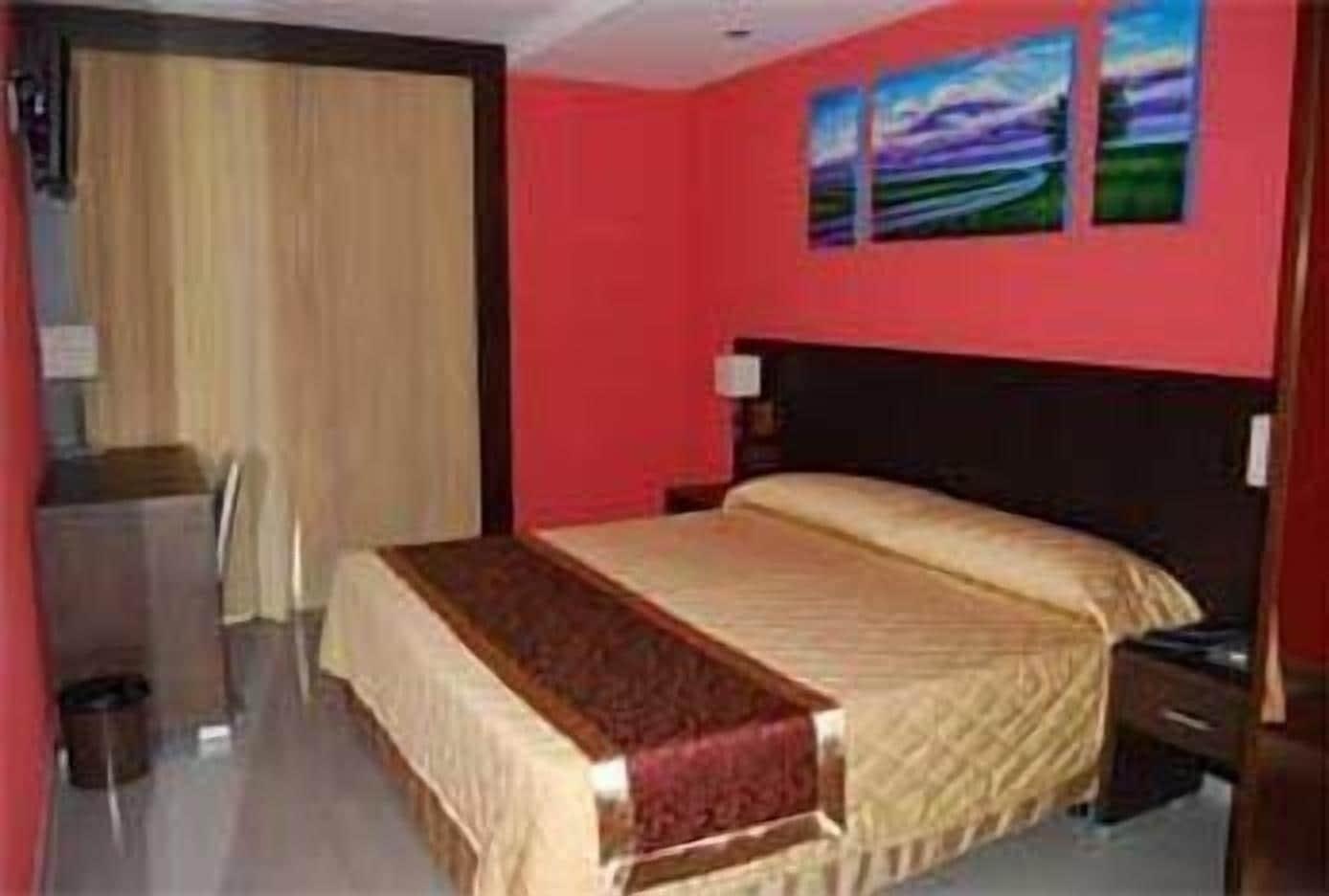 Cuatro Hermanas Puzol Room photo